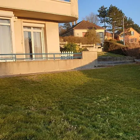 Rez De Jardin Vue Costa Bella アパート